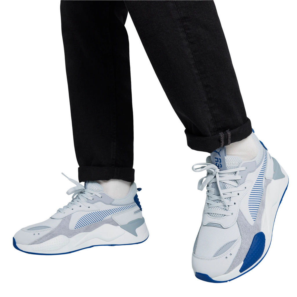 Кроссовки взрослые