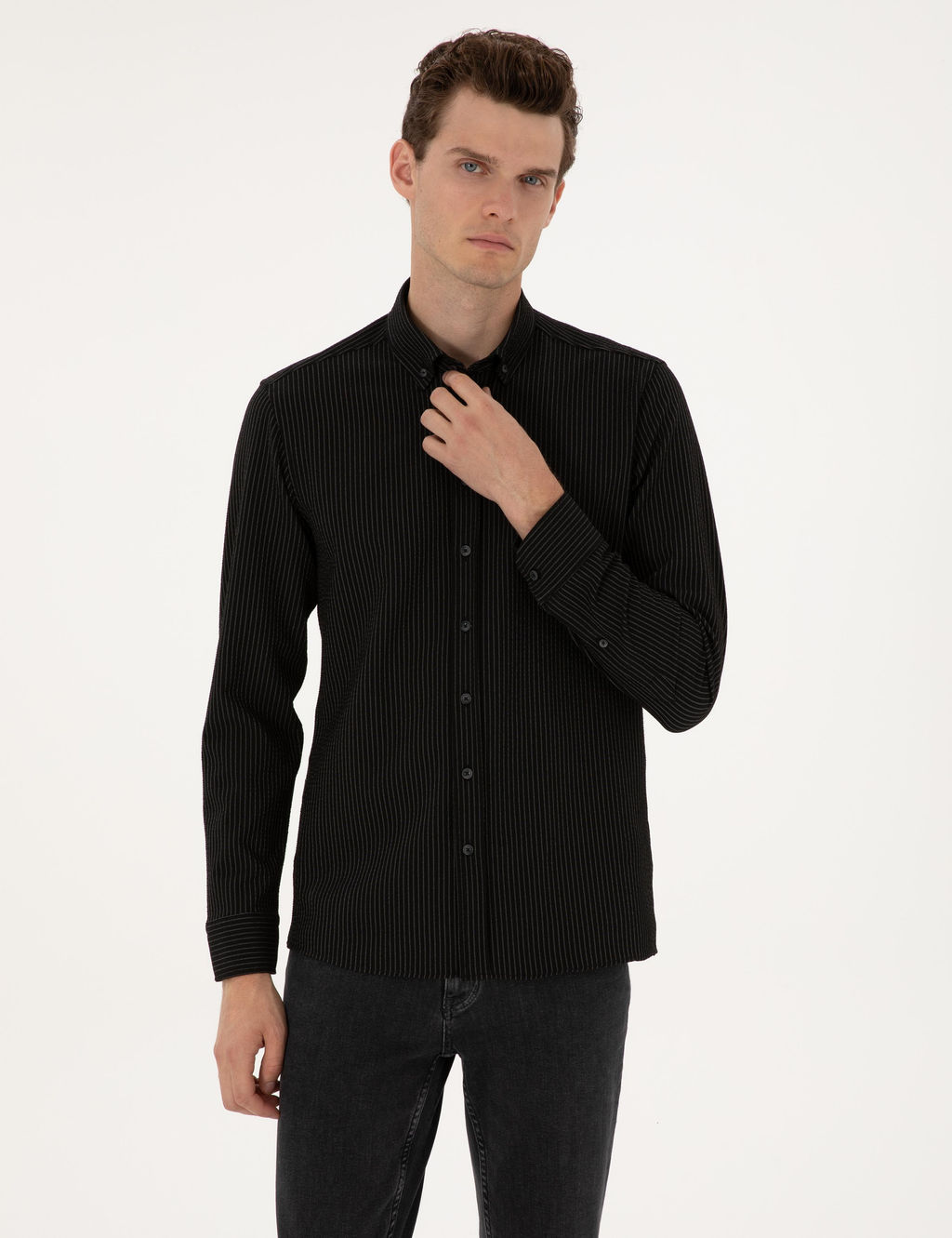 Siyah _izgi Bask_l_ Slim Fit Uzun Kollu G_mlek