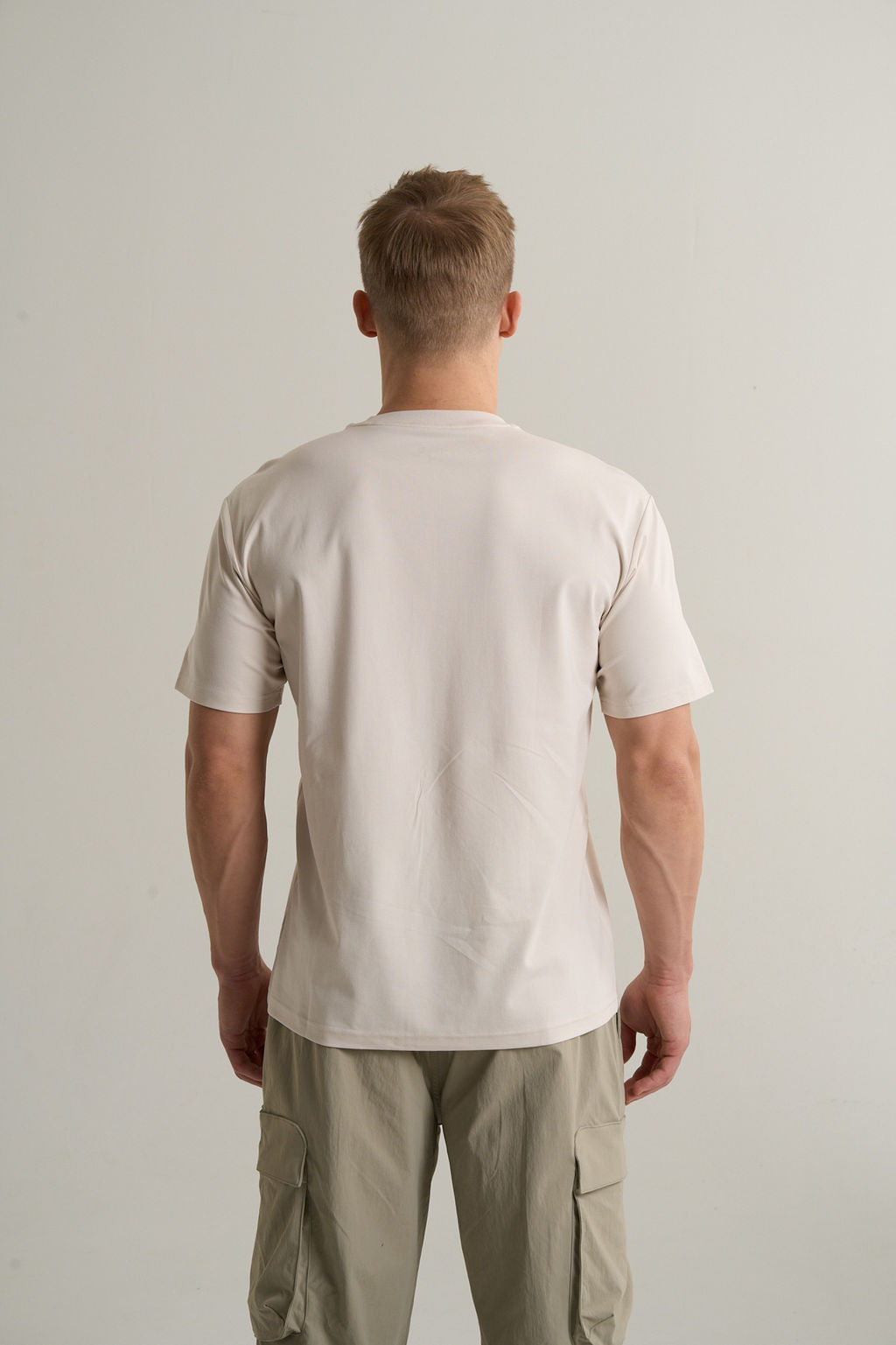 Футболка Бежевый