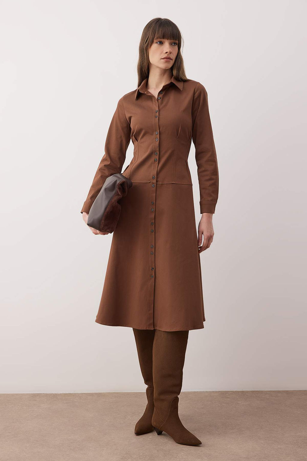 Kahverengi Dugme Detayl? Midi Dokuma Gomlek Elbise TWOAW26EL00264