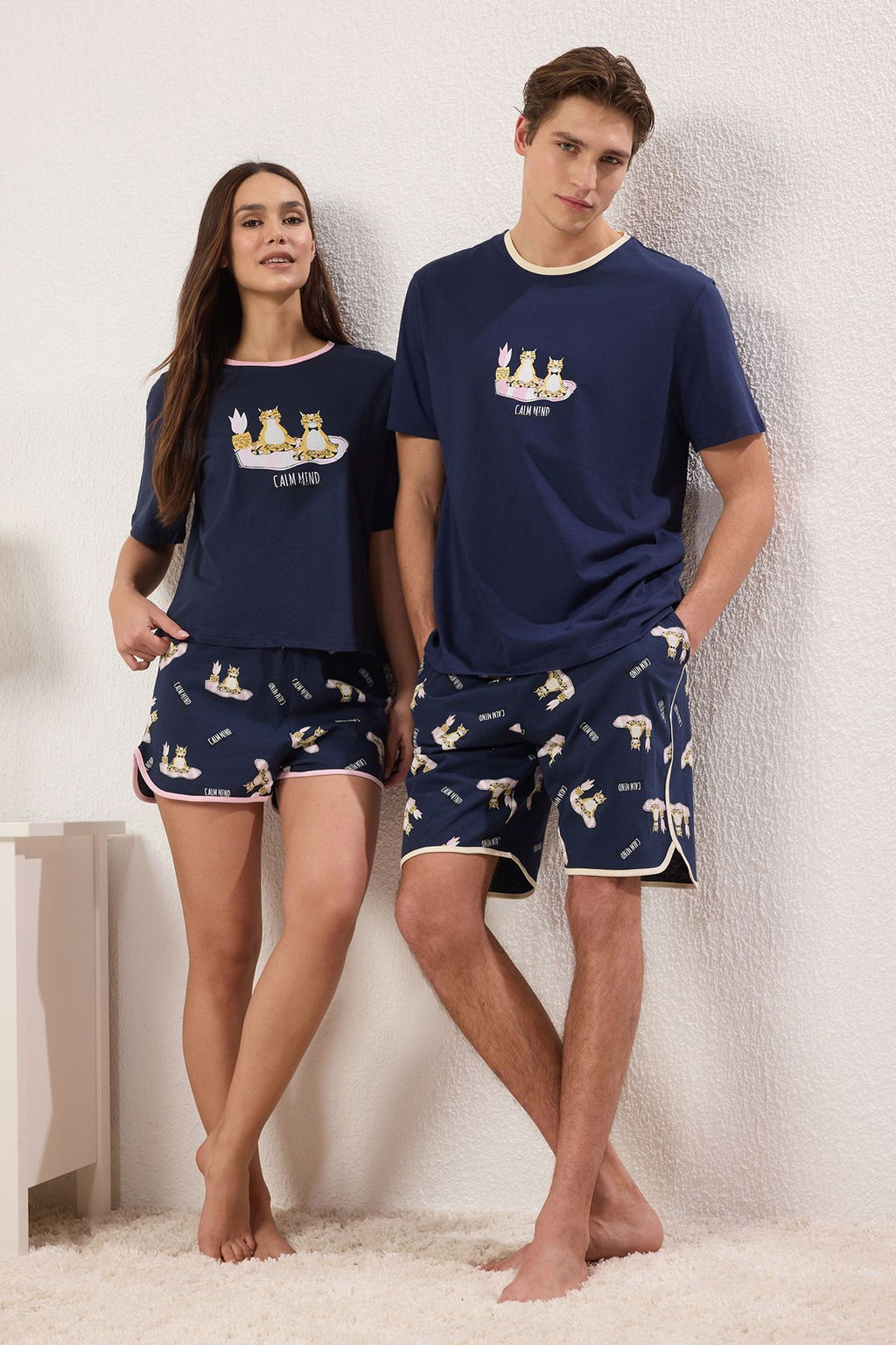 TRENDYOL MAN Lacivert Kedi Bask?l? Cift/Couple %100 Pamuk Orme Pijama Tak?m? TMNSS25PT00052