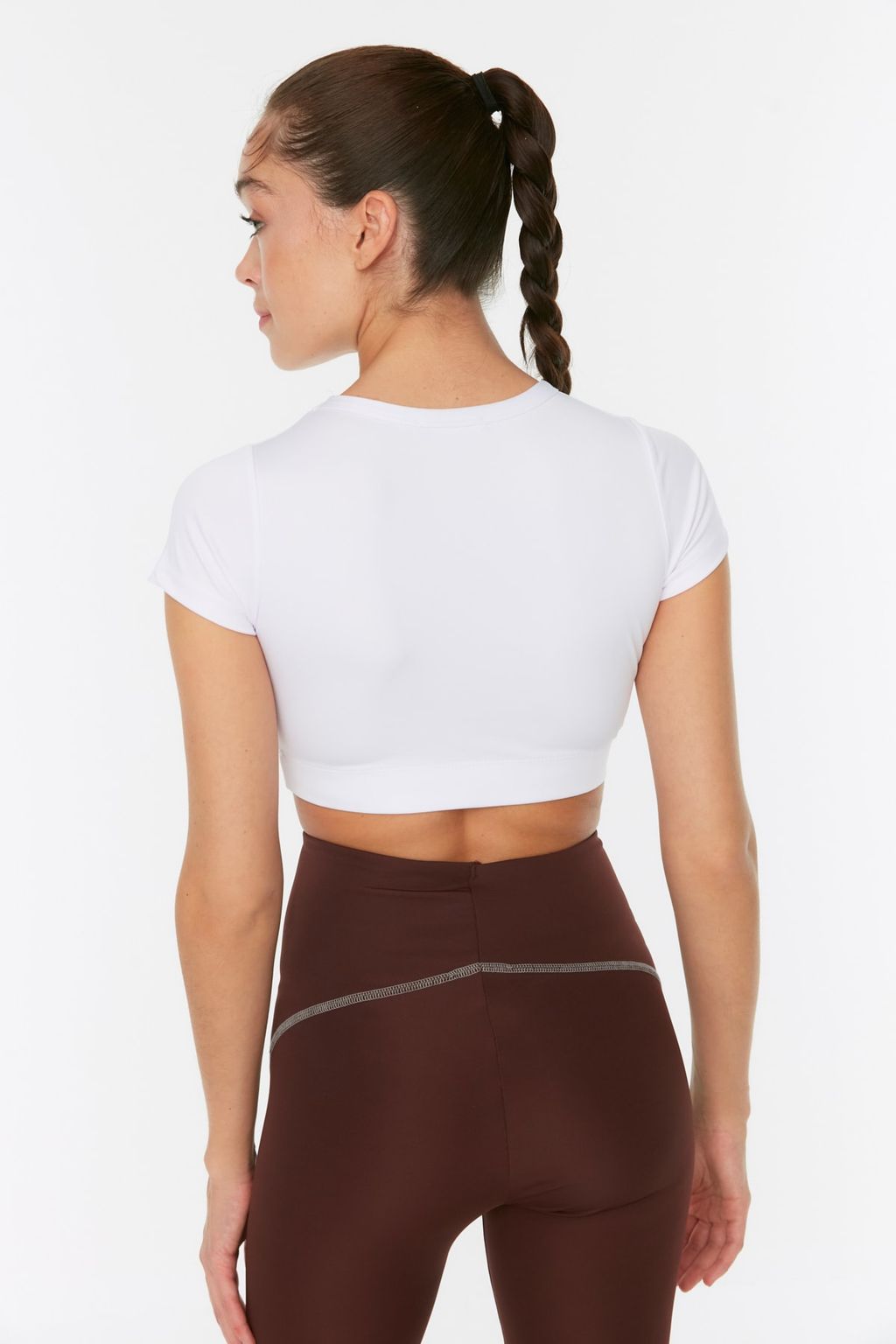 Beyaz Crop Hafif Destekli Yumusak Dokulu Bisiklet Yaka Orme Spor Ust/Bluz TWOAW21BZ0158