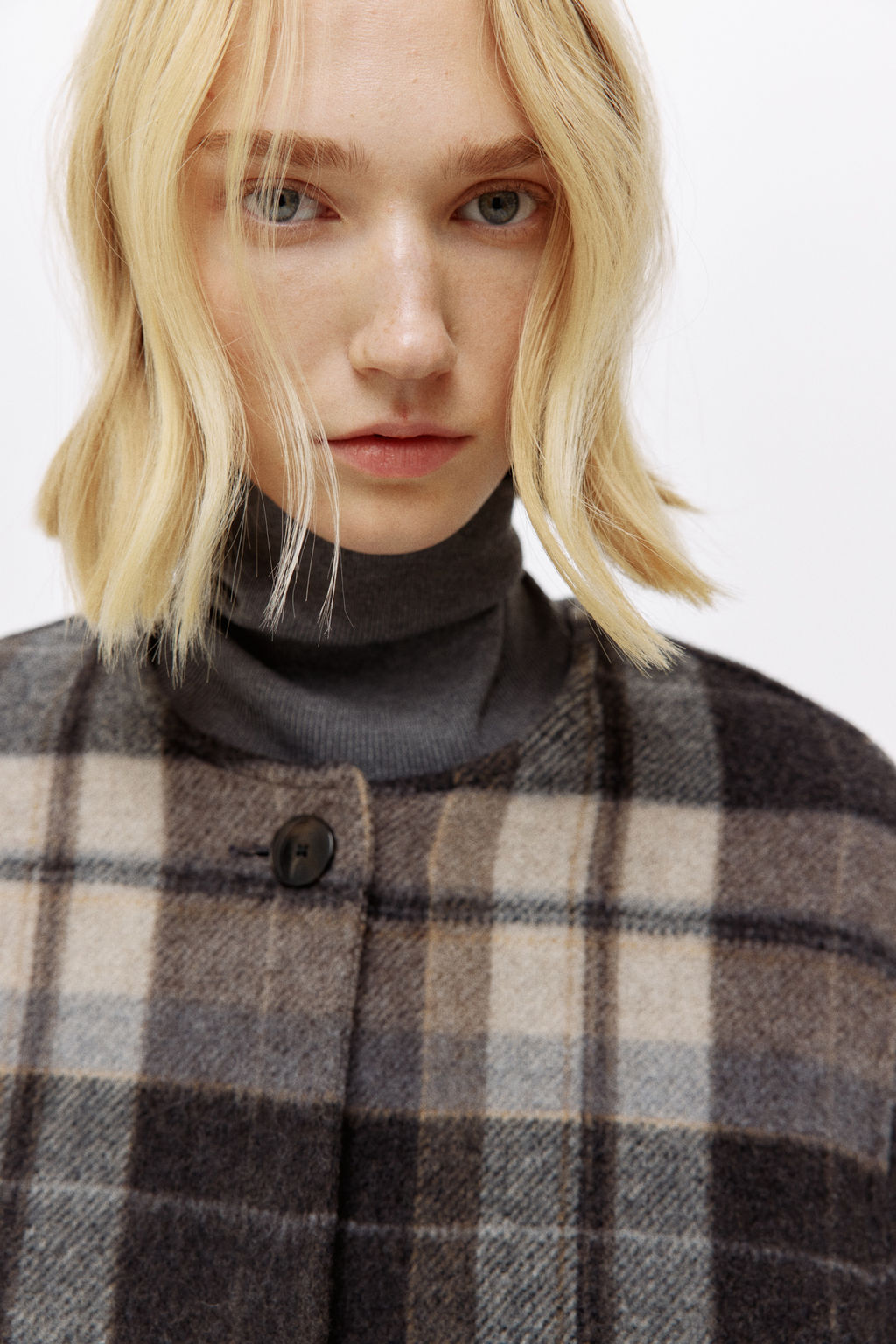 Abrigo en mezcla de lana con cuello tipo bufanda - H&m фото 5