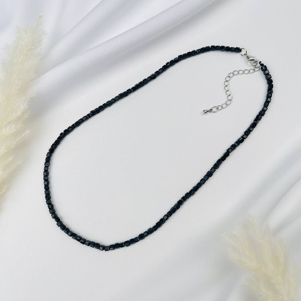 Колье из Шпинели