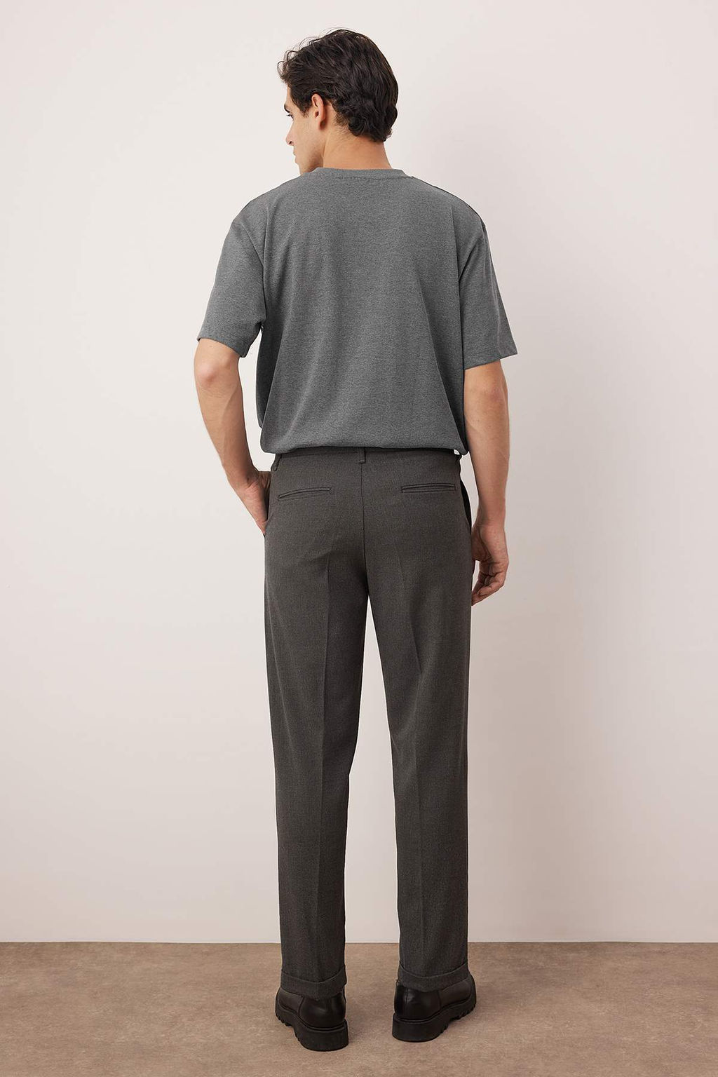 Antrasit Erkek Boyfriend Fit Pantolon TMNAW26PL00017 - Trendyolmilla фото 4