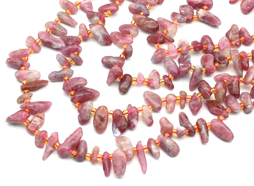 Бусины из турмалина розового галтовка 5*14мм, 37см, 55 бусин Радуга камня