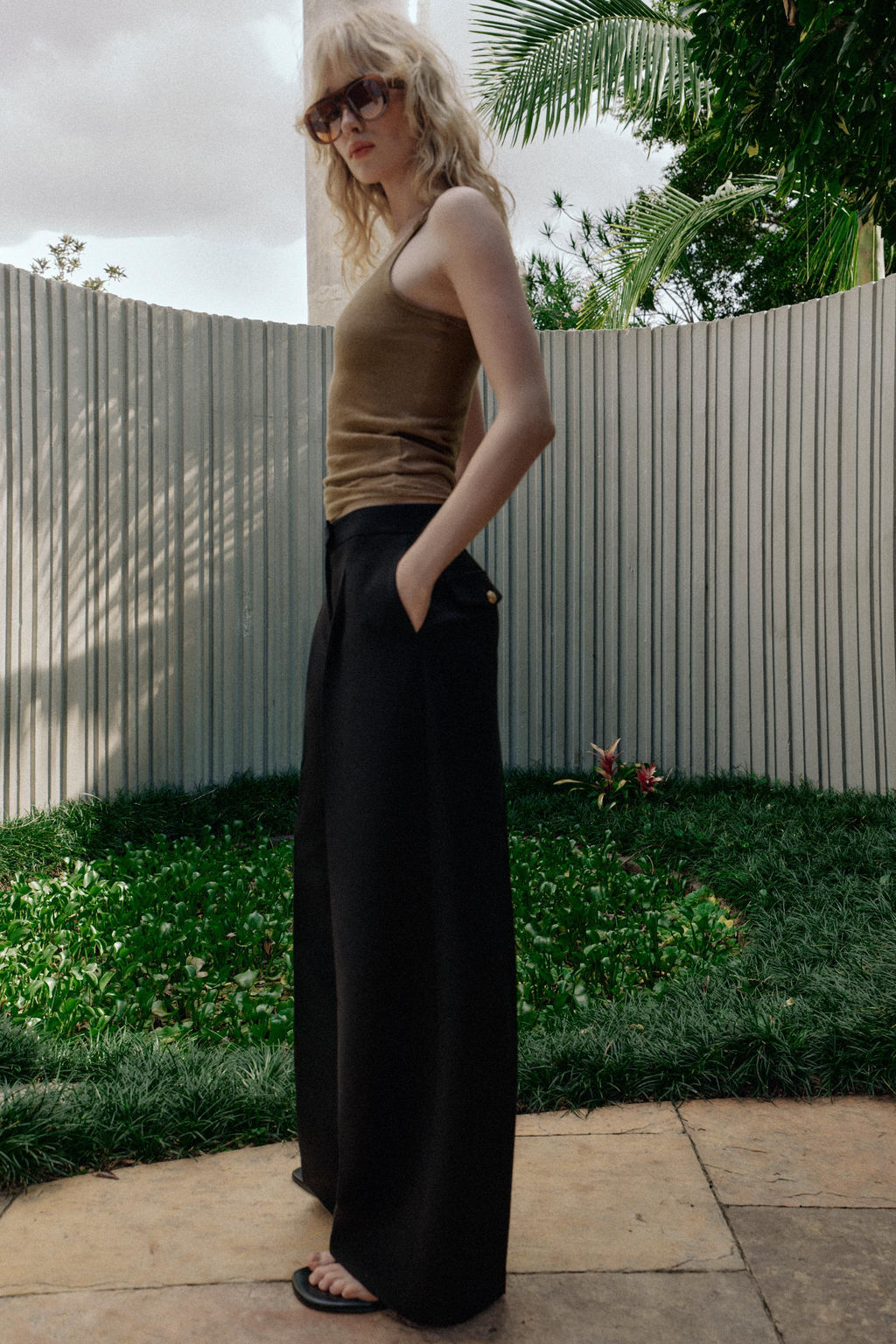 PANTALON ANCHO PINZAS / Negro - Zara фото 15