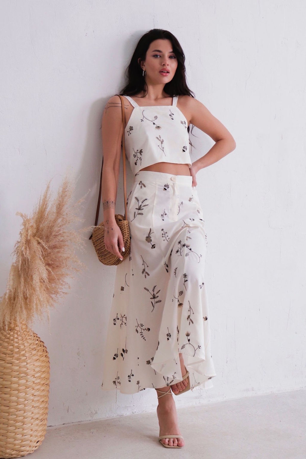 11988 Костюм из топа и юбки белый с вышивкой - Martichelli фото 4