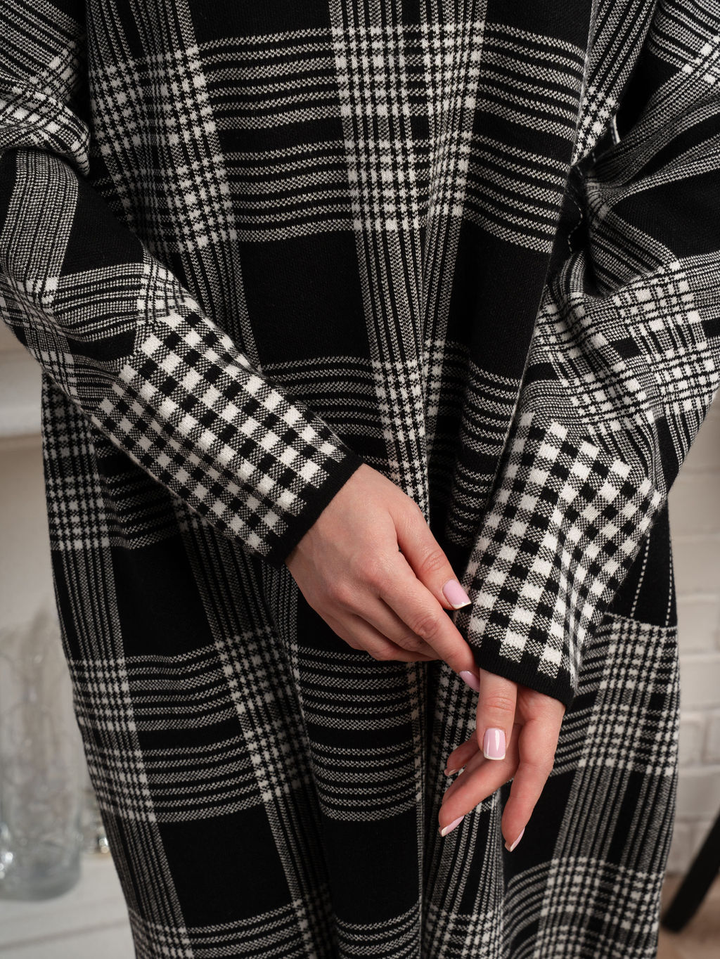 Платье Добринка (черно-белое) П15106-18М