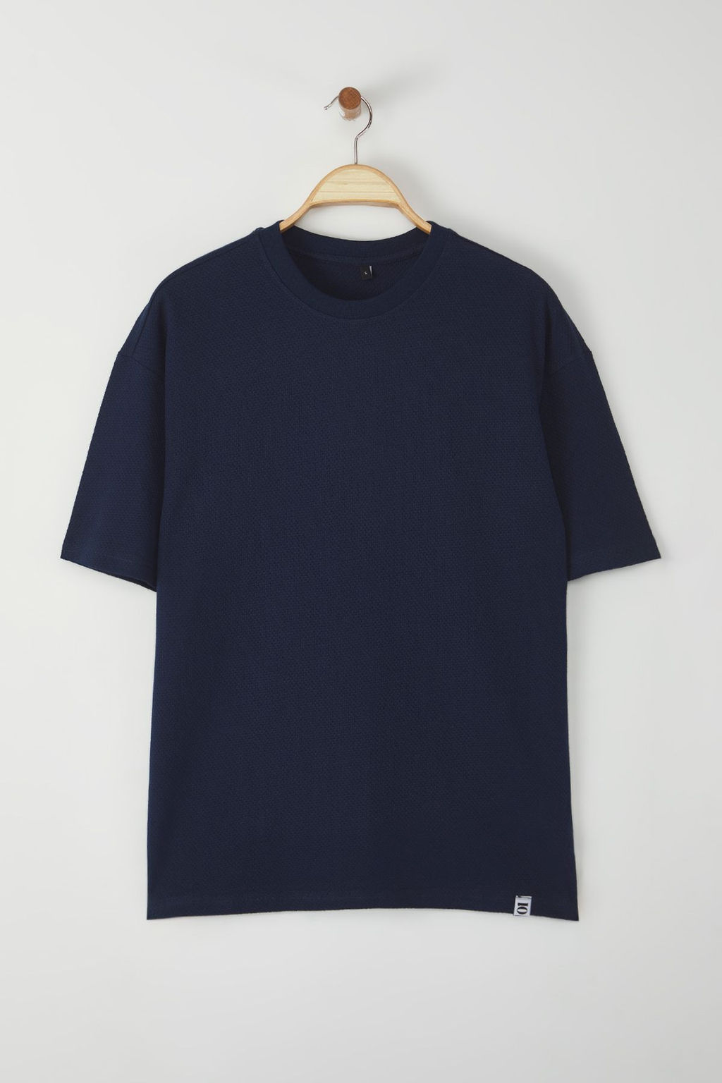 TRENDYOL MAN Lacivert Oversize/Genis Kesim %100 Pamuklu Etiketli T-Shirt TMNSS25TS00115 - Trendyolmilla фото 6