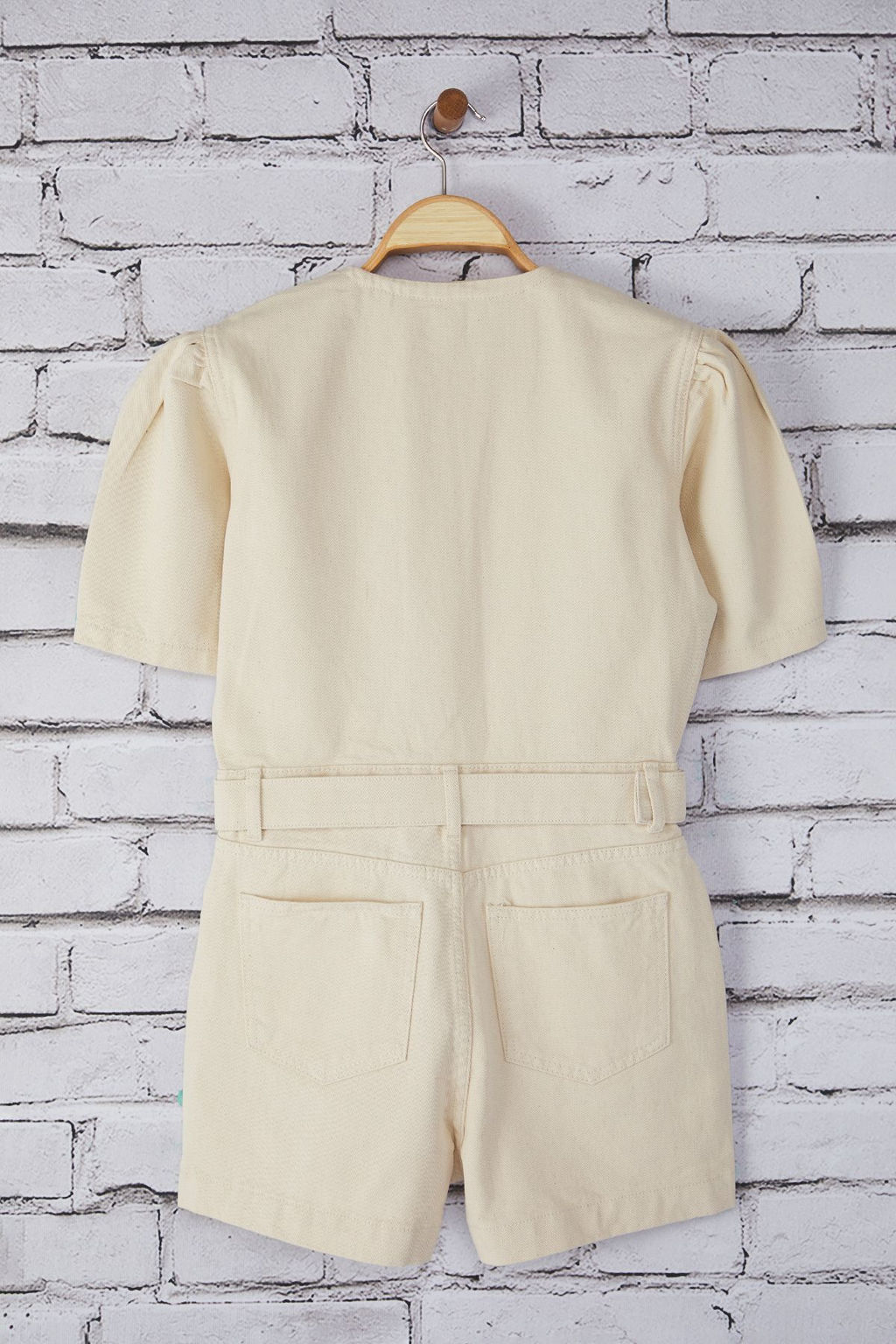 TRENDYOLMILLA Ekru Kemer Tokal? Balon Kol Mini Denim Sort Tulum TWOSS25TU00024  фото 6