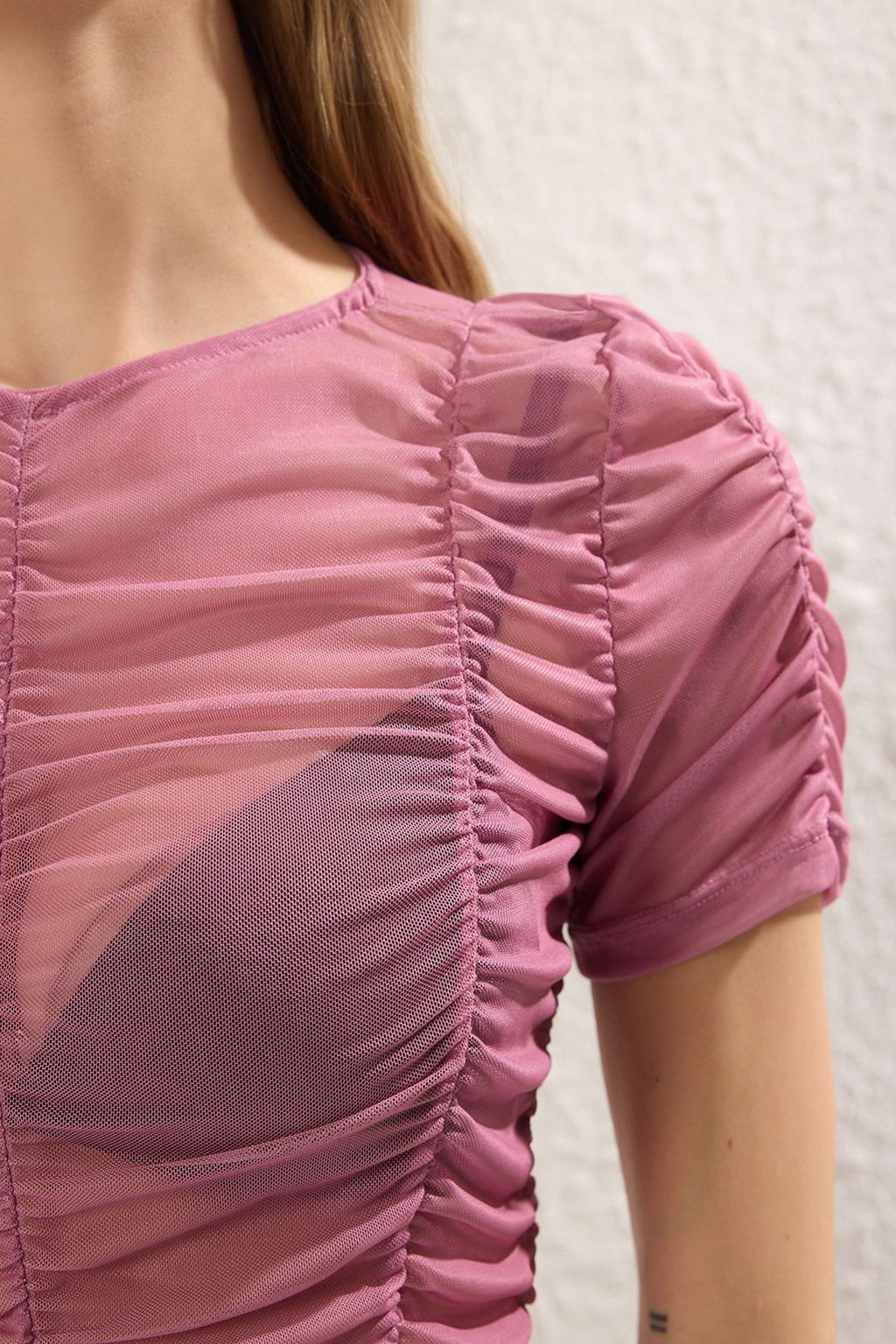 Pudra Buzgu/Drape Detayl? Fitted/Vucuda Oturan Orme Bluz TWOSS25BZ00213 - Trendyolmilla фото 3