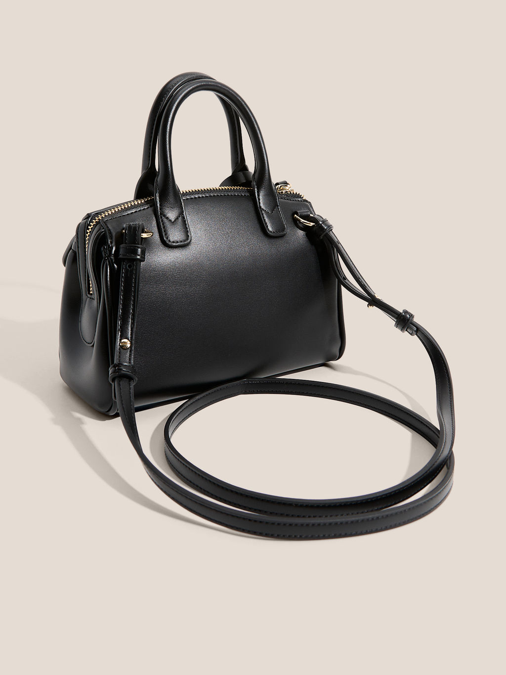 Женская сумка с ручками ARMANI EXCHANGE JANE Артикул 4368327, черный  фото 3