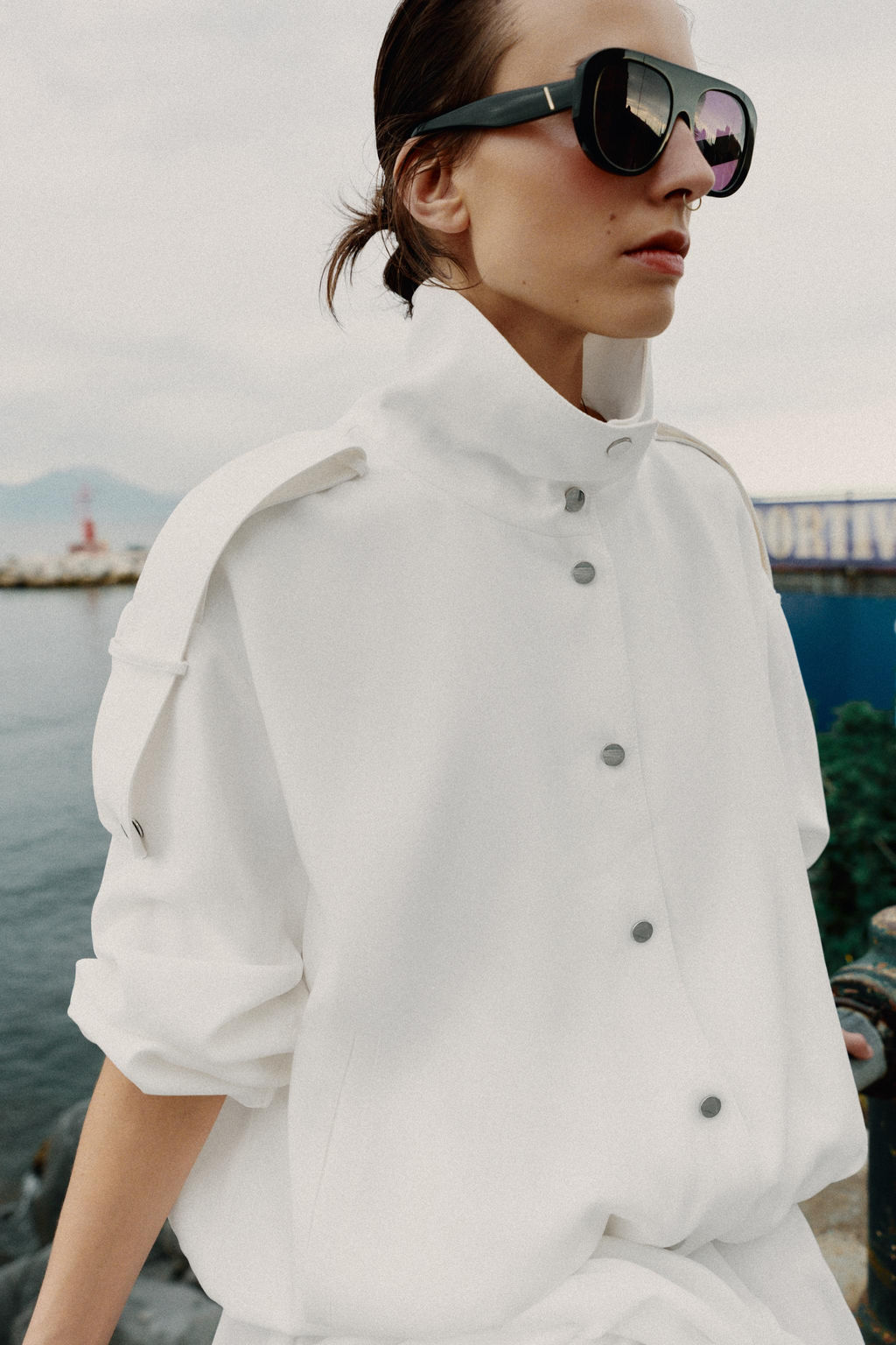 CHAQUETA BOMBER CUELLO SUBIDO / Blanco roto