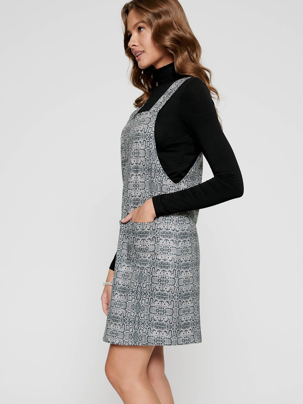 CONTE Сарафан из искусственной замши со змеиным принтом LSF 1055 light grey snake light grey snake