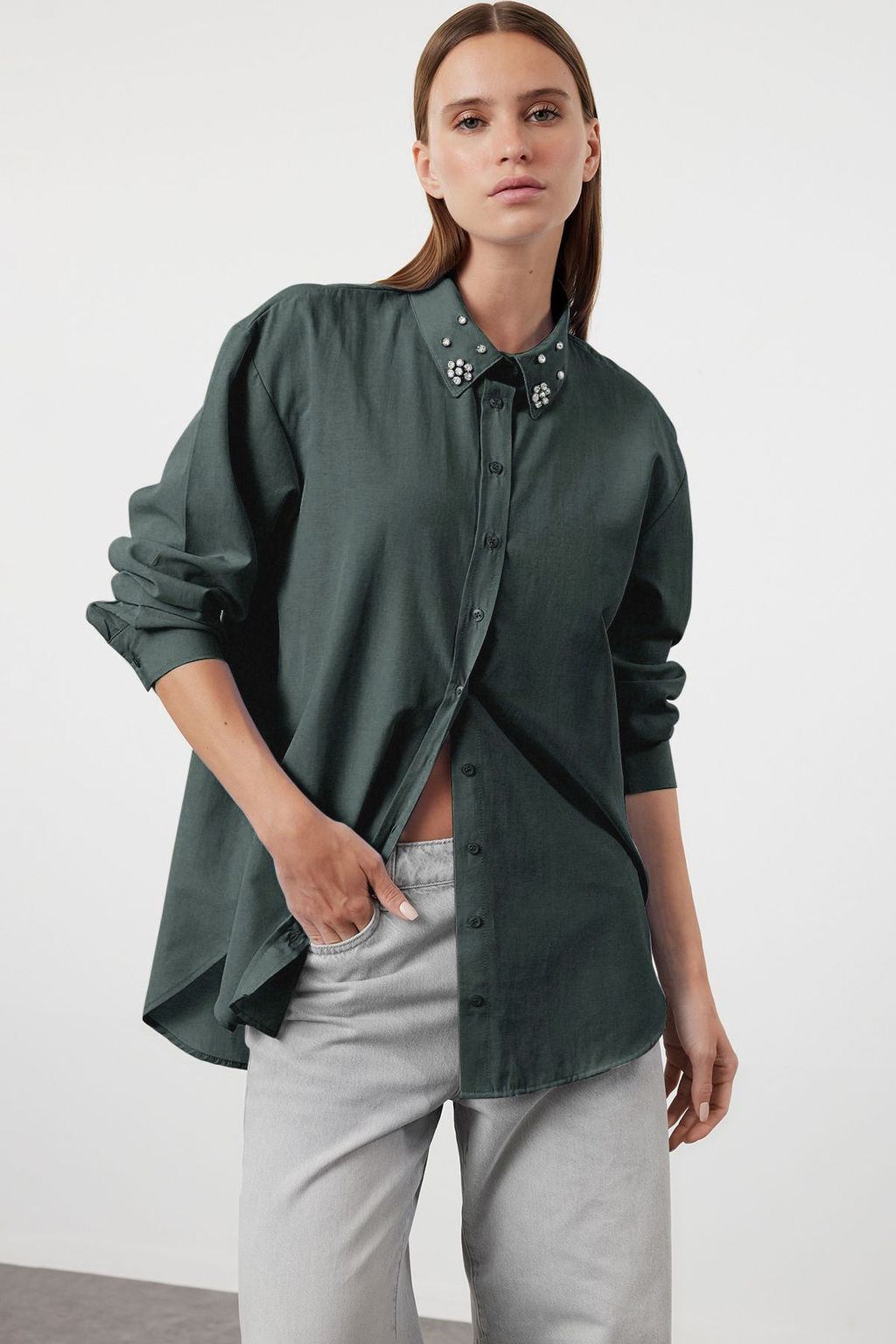 Koyu Yesil Yakas? Tas Detayl? Oversize Dokuma Gomlek TWOAW24GO00168