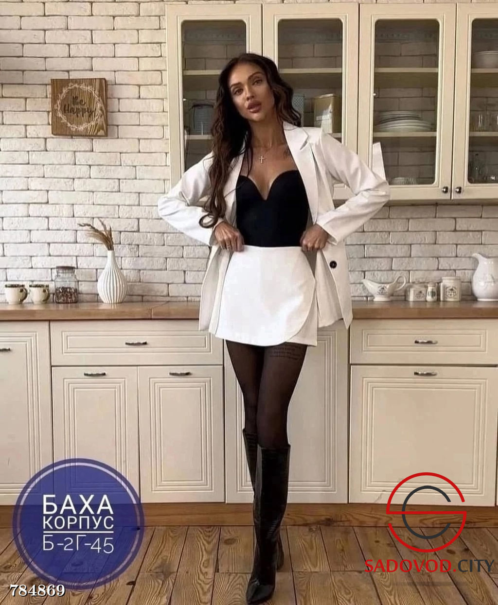 Классический костюм двойка пиджак и юбка-шорты - Bruno фото 3