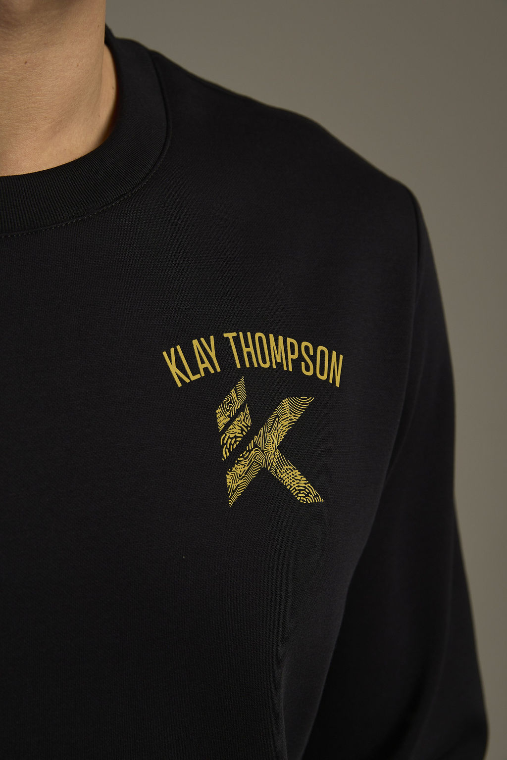 Свитшот Черный - Anta фото 4