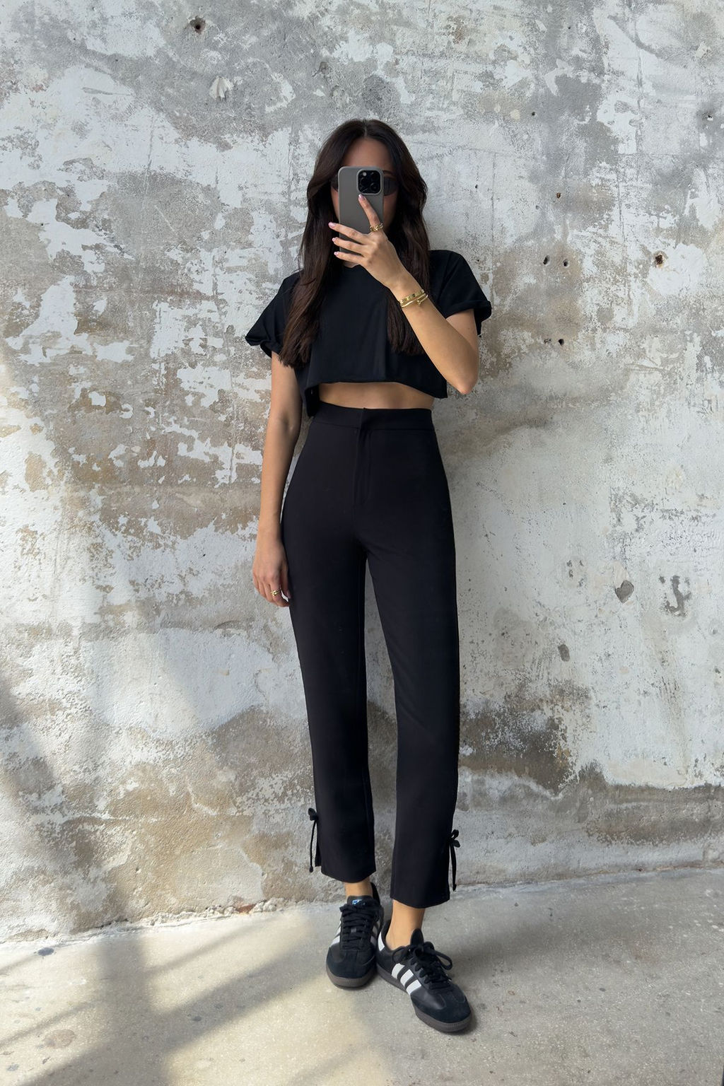 TRENDYOLMILLA Siyah Cigarette Pacalar? Fiyonk Detayl? Dokuma Pantolon TWOSS25PL00090