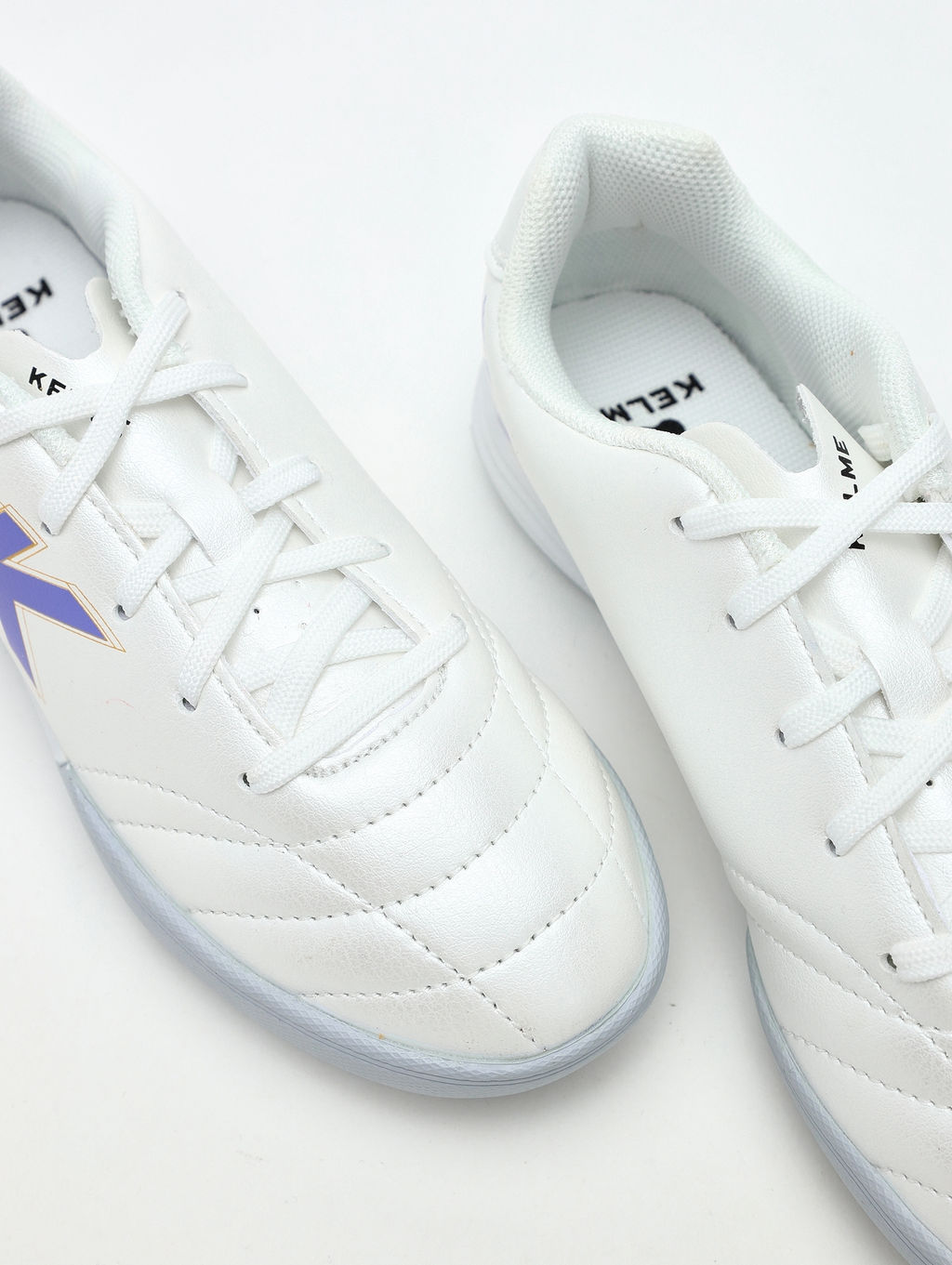 Детские шиповки KELME Childrens Football Shoes (TF) White