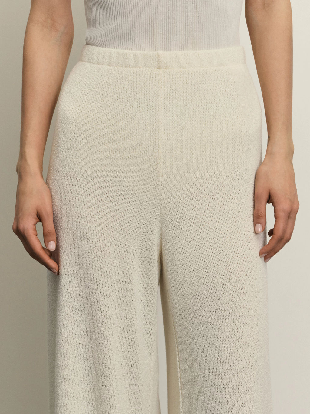 Широкие брюки из фактурной ткани / Zarina  фото 5