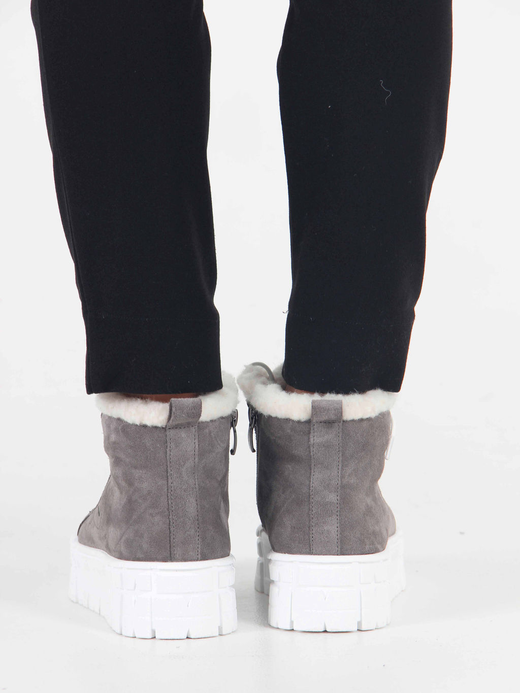 Ботинки 243.212131w. серый замок замша/Мех
