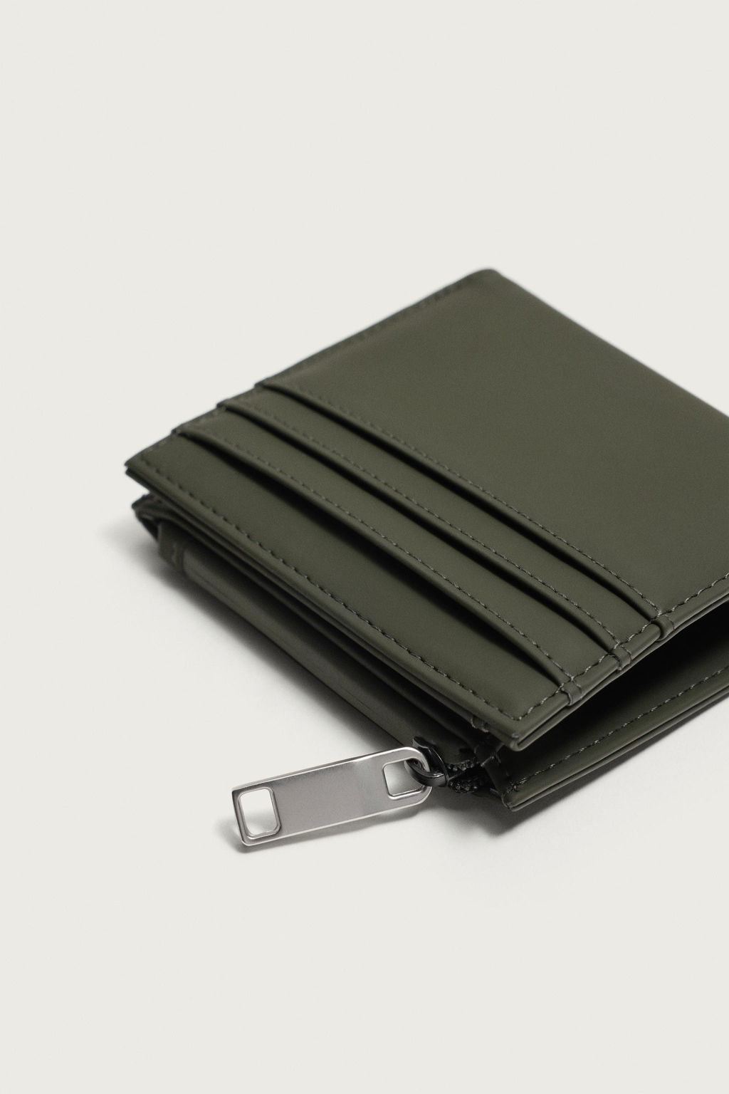 CARTERA MONEDERO ENGOMADO / Verde Caqui - Zara фото 3