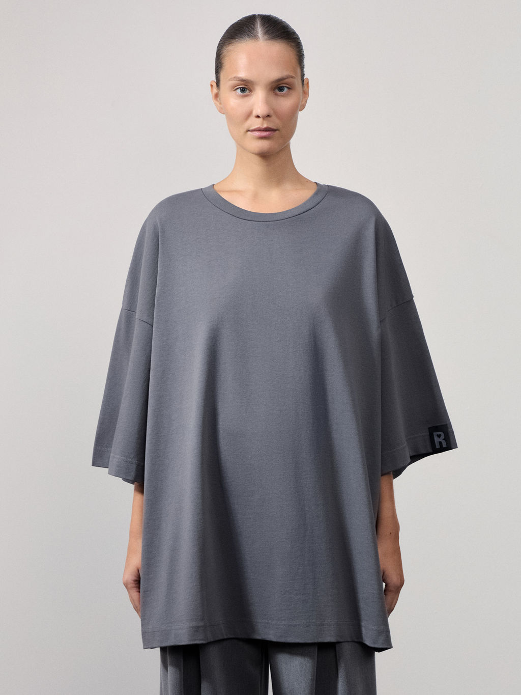 Футболка оверсайз из плотного хлопка / Zarina  фото 4