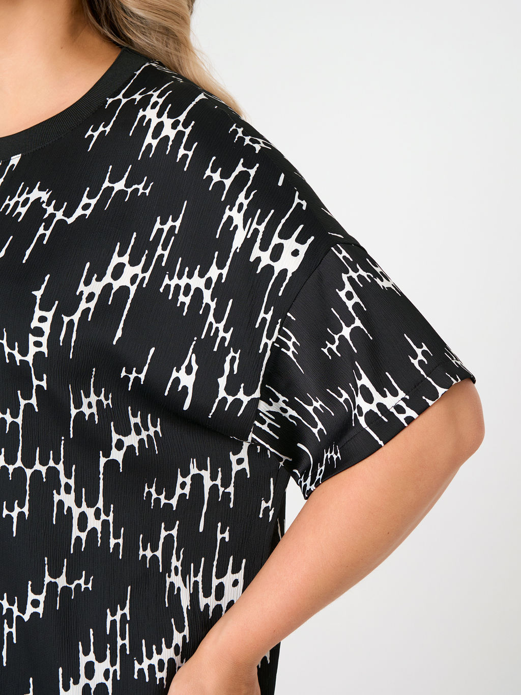 Блузка 0087-29 черный матовый