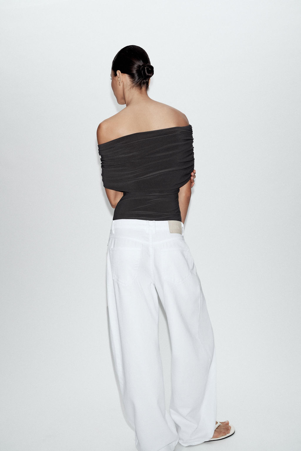 BODY ASIM?TRICO FRUNCES / Gris antracita
