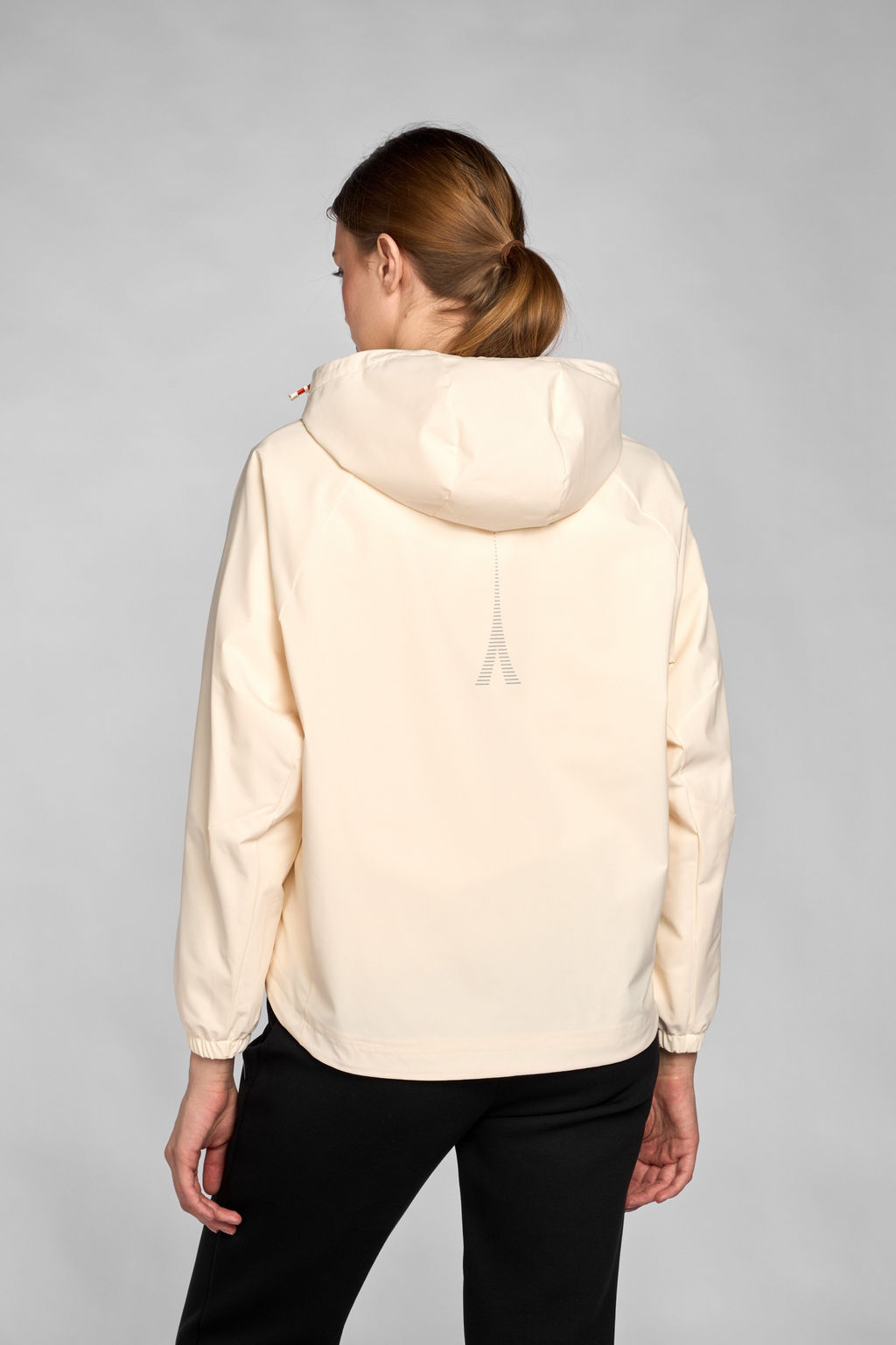 Куртка ADVANCED RUNNING A-RAIN RESISTANT Бежевый ANTA RUNNING Woven Track Top