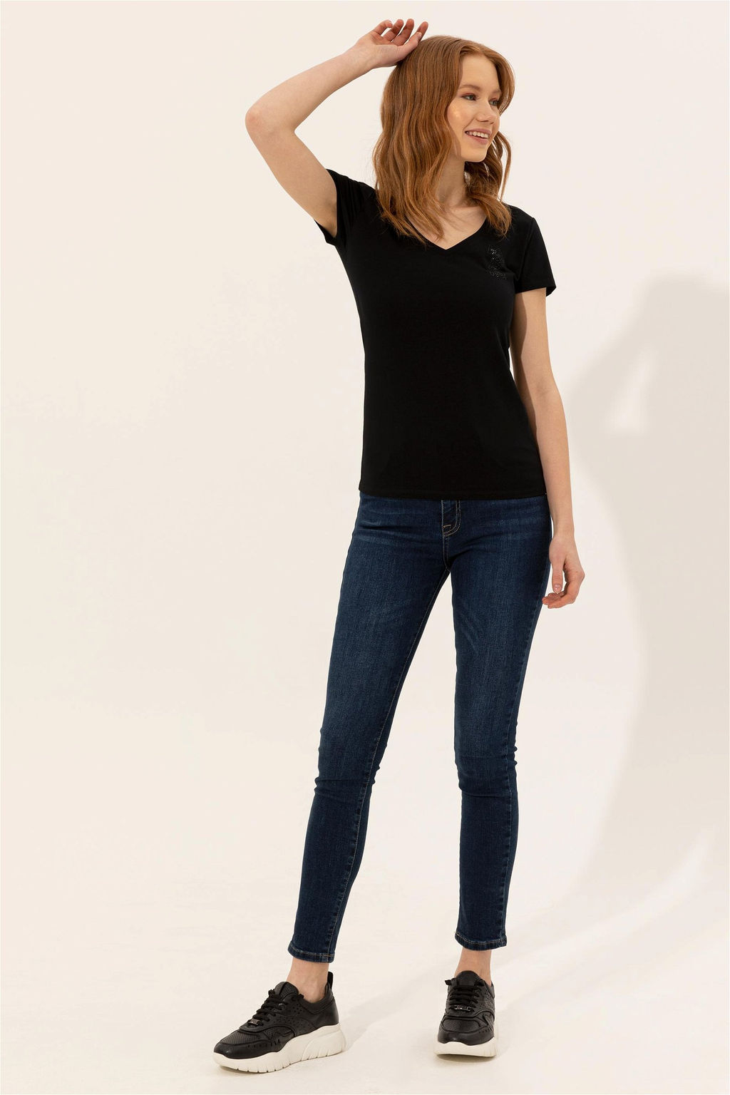 Женская черная футболка с V-образным вырезом Basic - U.s. polo assn фото 10