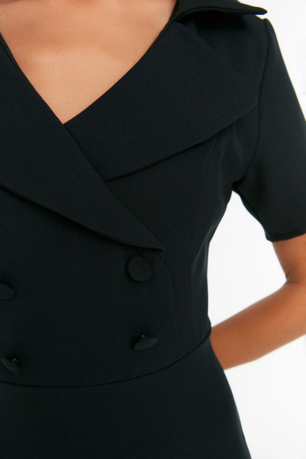 Siyah Dugme Detayl? Skater/Belden Ac?lan Midi Dokuma Elbise TWOSS22EL1185 - Trendyolmilla фото 4