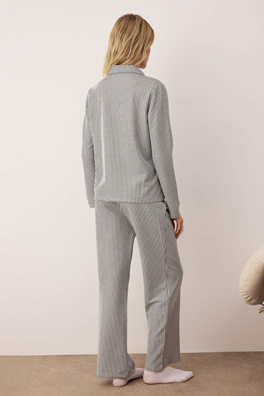 Siyah-Beyaz Cizgili Fitilli Gomlek Yaka Orme Pijama Tak?m? THMAW26PT00131 - Trendyolmilla фото 4