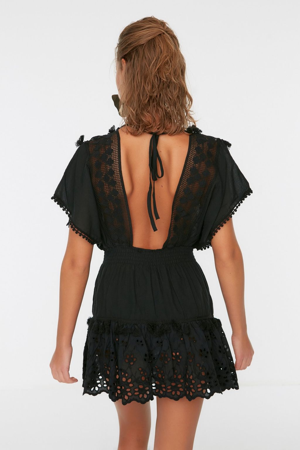 TRENDYOLMILLA Siyah Dokuma %100 Pamuk Brode Detayl? Mini Plaj Elbisesi TBESS21EL1248 фото 15