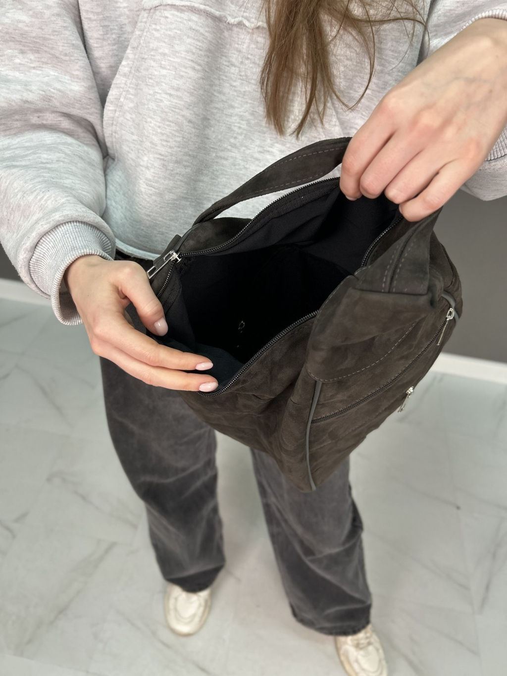 Сумка-рюкзак женская из телячьей кожи