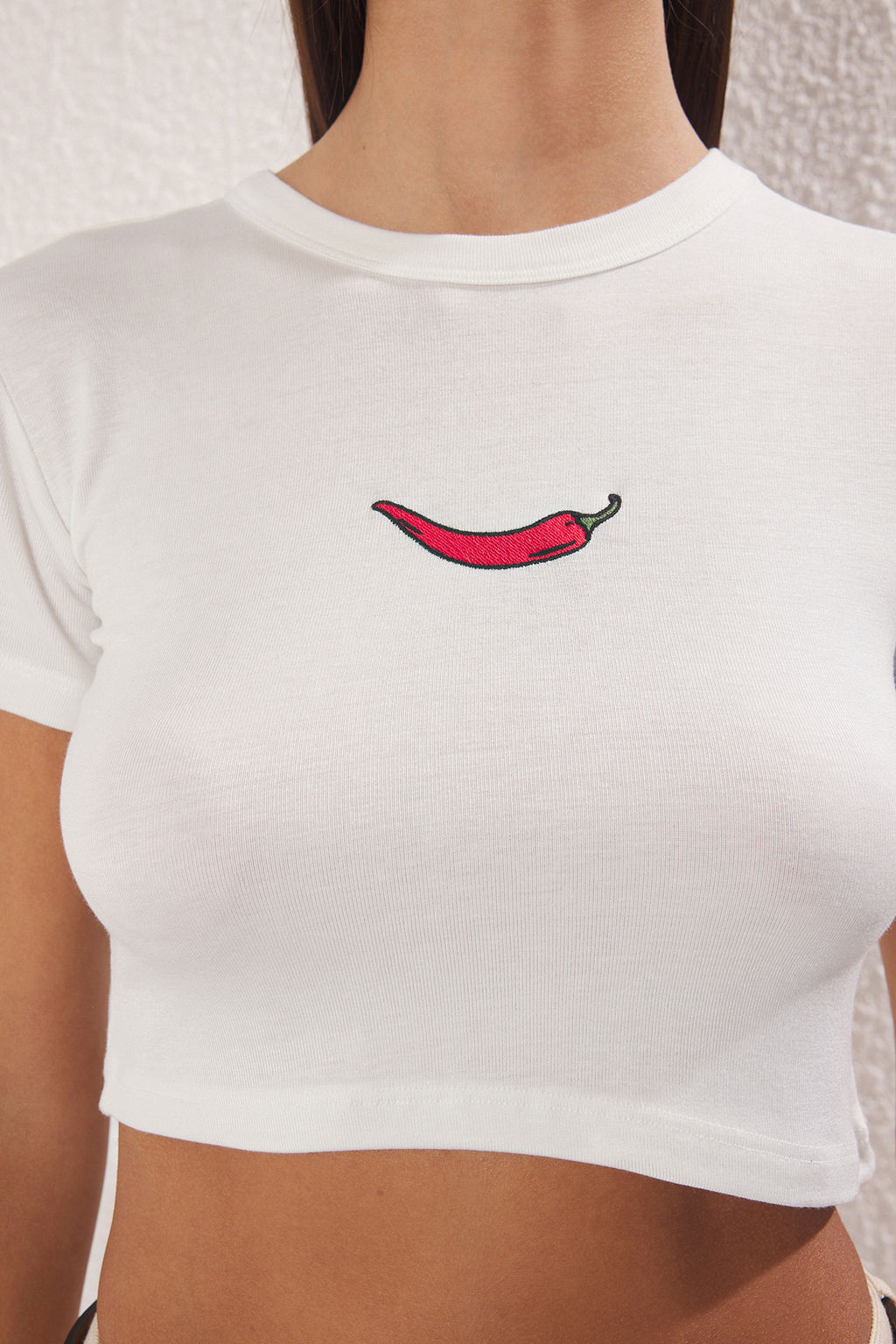 Premium Ekru Biber Nak?sl? Viskoz/Yumusak Kumas Crop Bisiklet Yaka Esnek Orme Bluz TWOSS23BZ00198