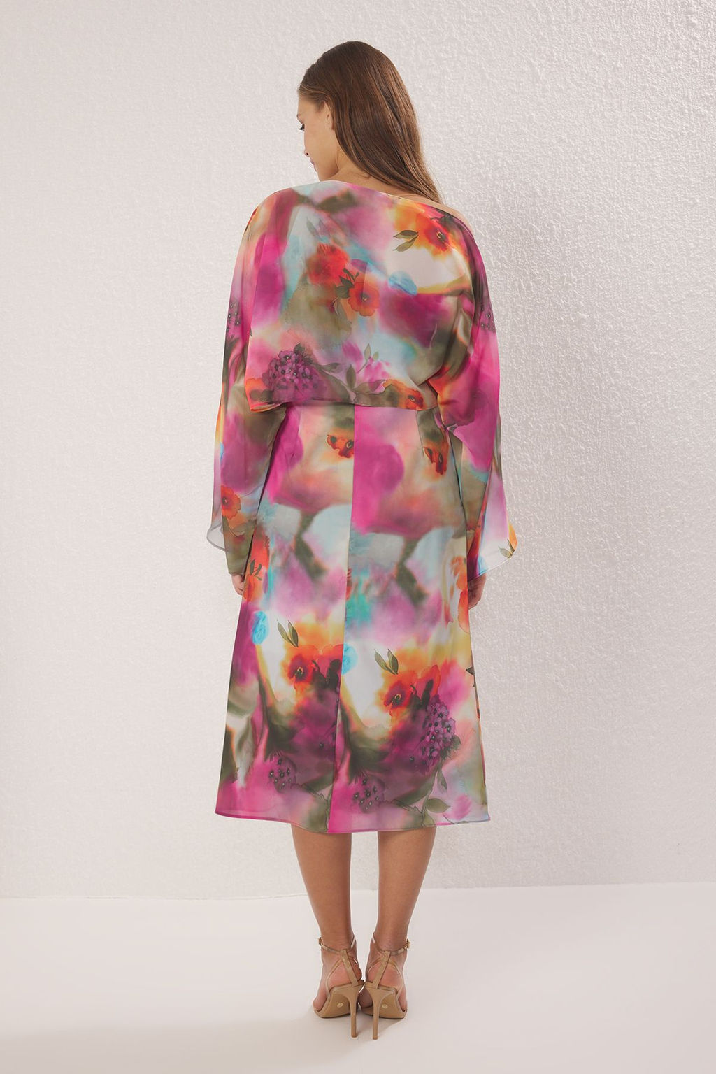 TRENDYOLMILLA Mavi Soyut Desenli Duz Kesim Pelerin Detayl? Maxi Astarl? Sifon Dokuma Elbise TWOSS25EL00014 фото 12