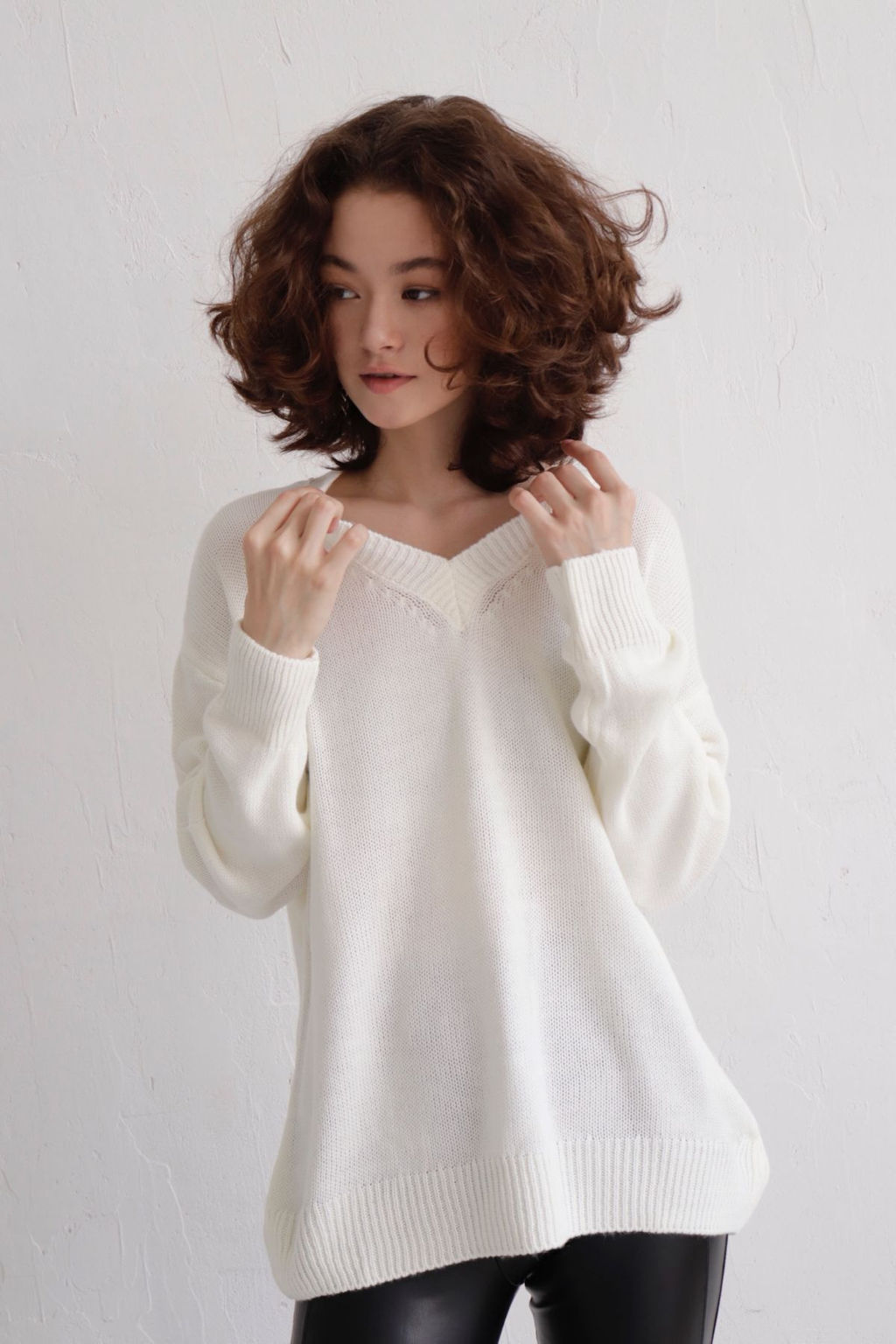 Базовый пуловер с V-образным вырезом - Martichelli фото 12