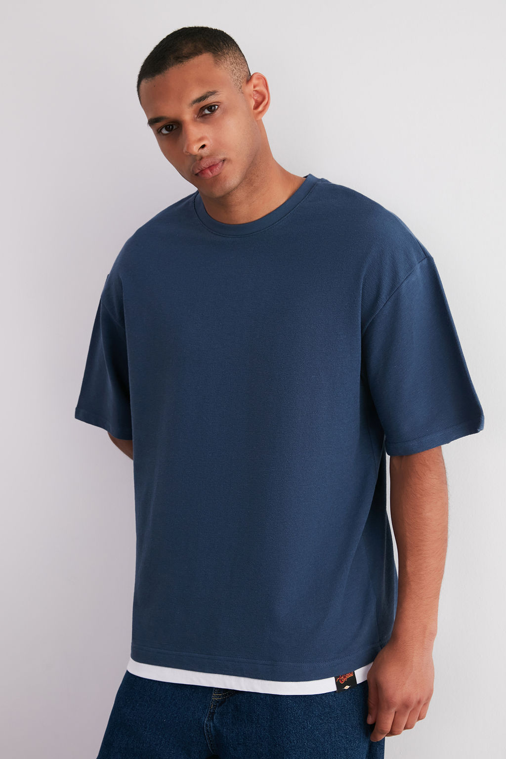 Indigo Oversize Parca Detayl? Dokulu %100 Pamuklu T-Shirt TMNSS24TS00063