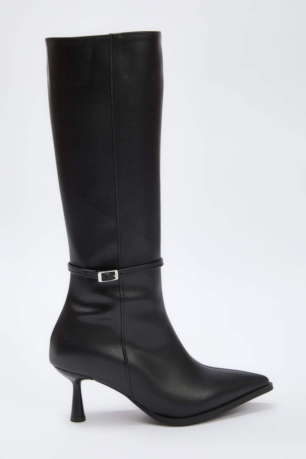 Siyah Bant Toka Detayl? Sivri Burun Ince Topuklu Cizme
TAKAW26CZ00011 - Trendyolmilla фото 3