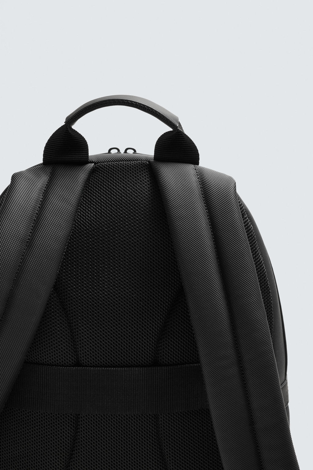 RUBBERISED TEXTURE BACKPACK - Zara фото 11