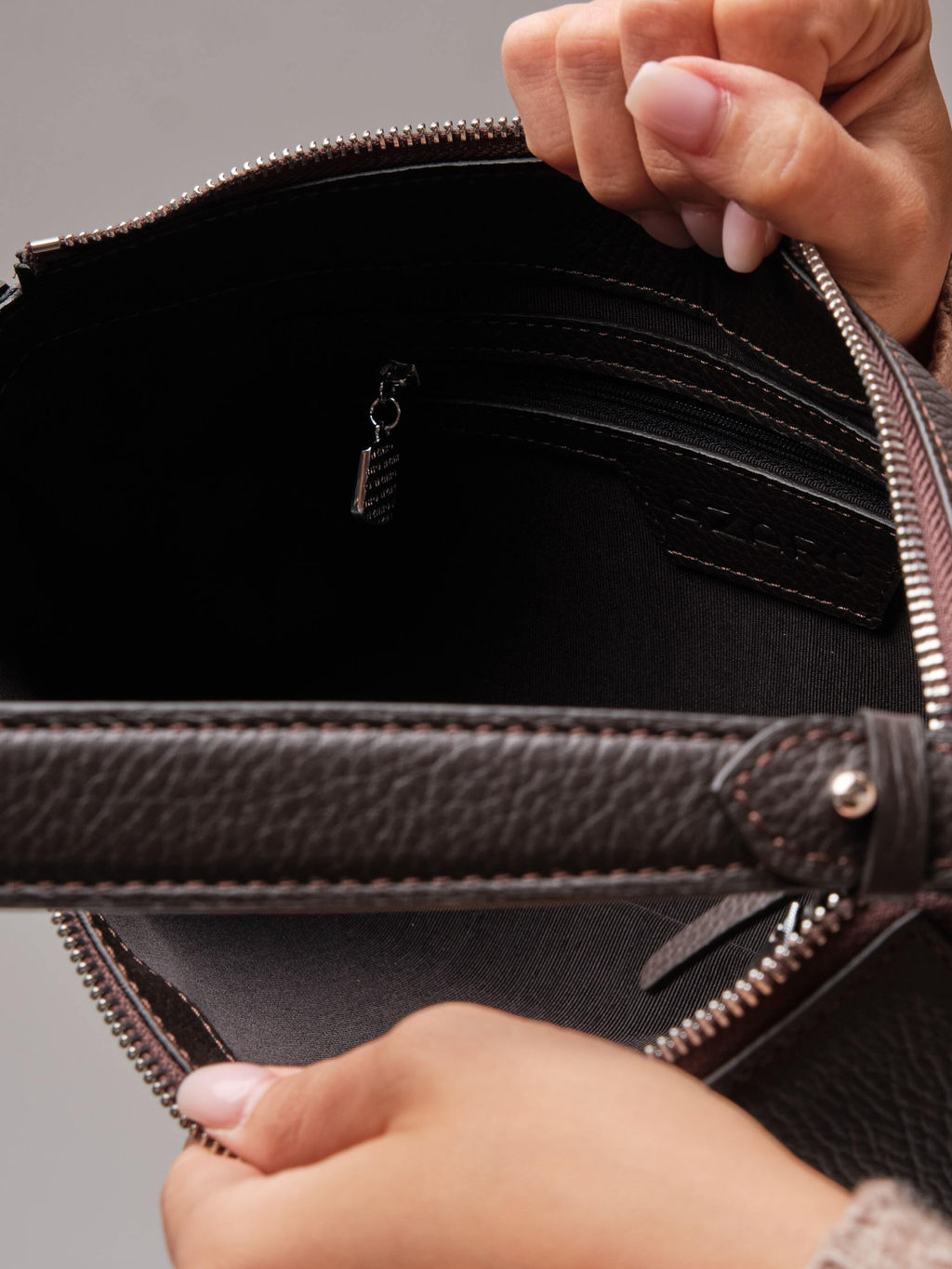 Сумка багет Azaro 31200 коричневый шоколад