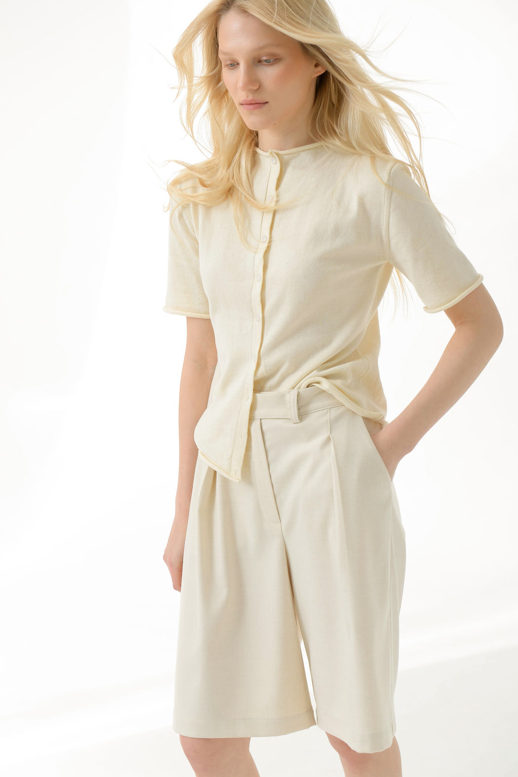 Шорты-бермуды