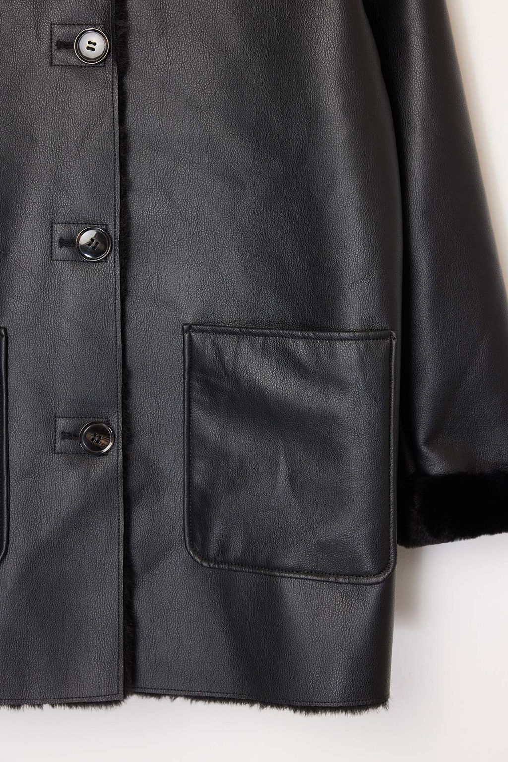 Siyah Suni Deri Ici Kurklu Mono Kapama Oversize Midi Kaban TWOAW26KB00007 - Trendyolmilla фото 8