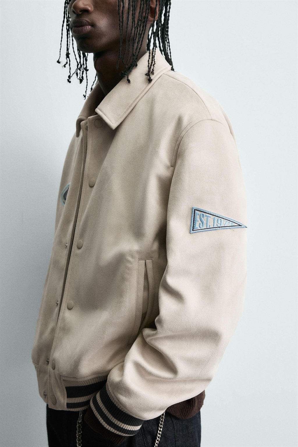 FAUX SUEDE JACKET WITH PATCH AND EMBROIDERY DETAIL - Zara фото 6