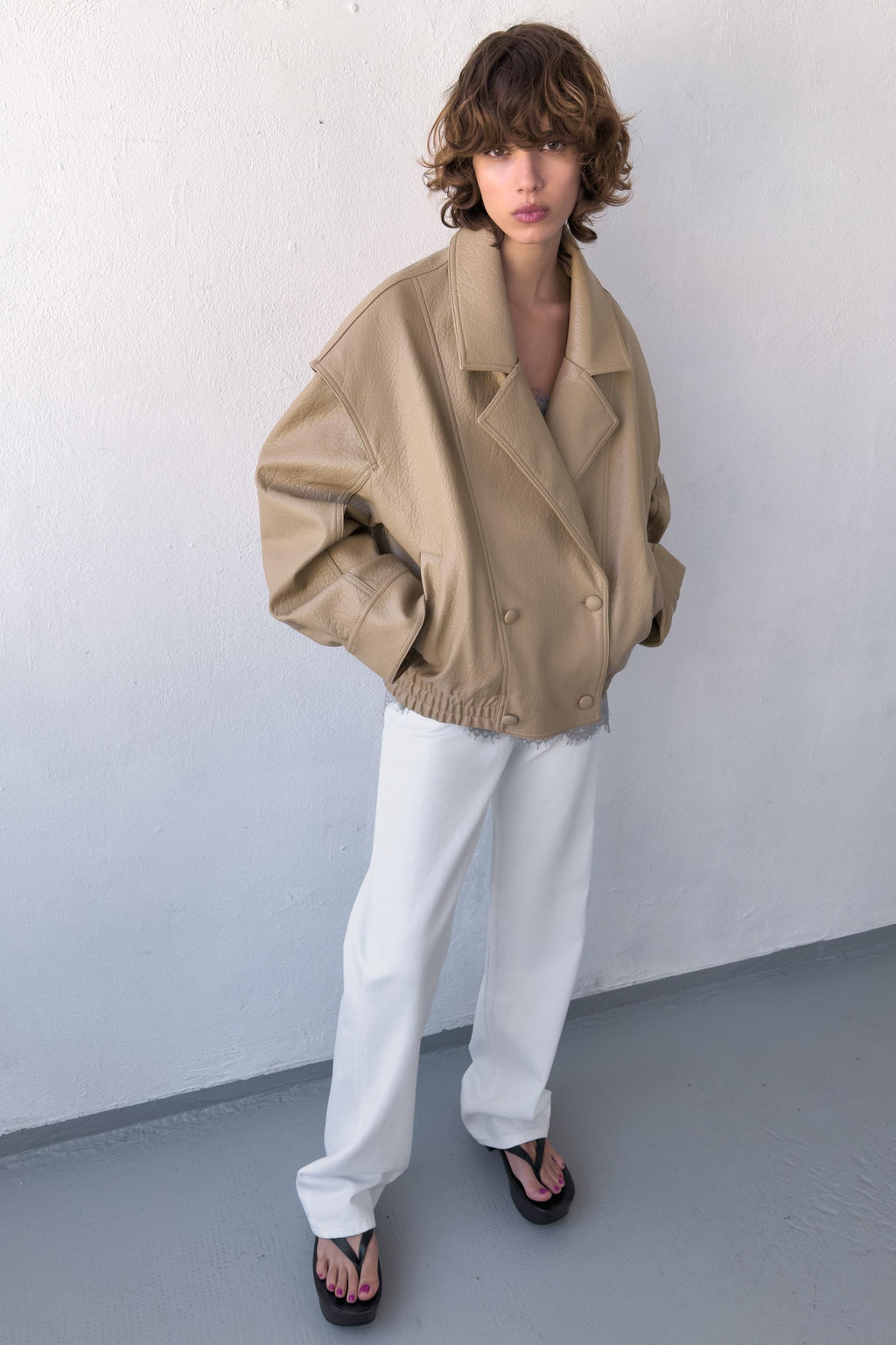 CHAQUETA BOMBER EFECTO PIEL / Piedra
