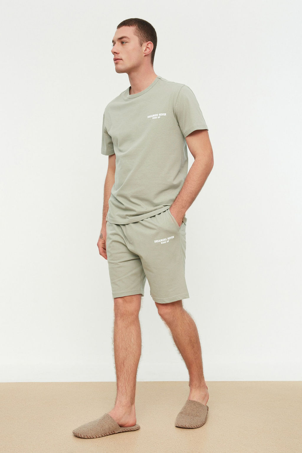 TRENDYOL MAN Mint Regular Fit Bask?l? Sortlu Pijama Tak?m? TMNSS22PT0060