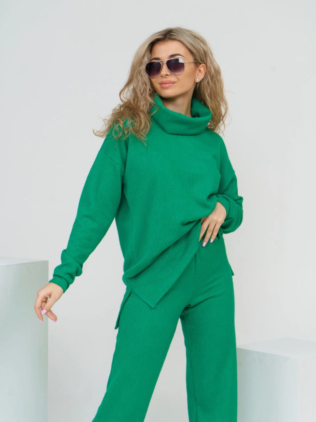 Костюм женский, цвет зеленый