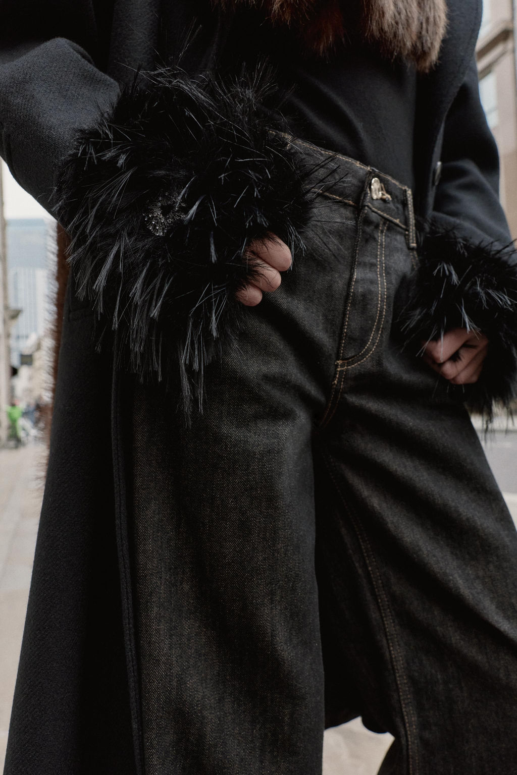 FAUX FUR JEWEL MITTENS - Zara фото 3